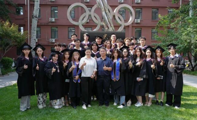 首体迎来首届电竞专业本科毕业生 不只是“玩玩而已”