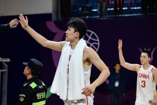 媒体人:杨瀚森亚洲杯若表现强势 可锁定国家队核心位置