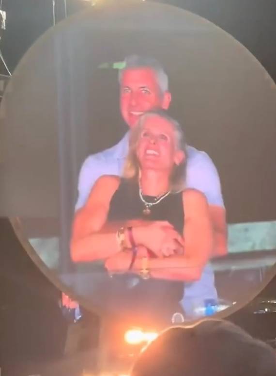 男大佬演唱会出轨女下属后续曝光